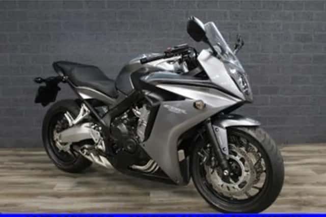 Honda CBR650F (2015) thumbnail 2
