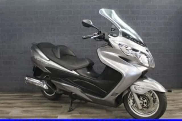Suzuki AN 400 Burgman (2014) thumbnail 2