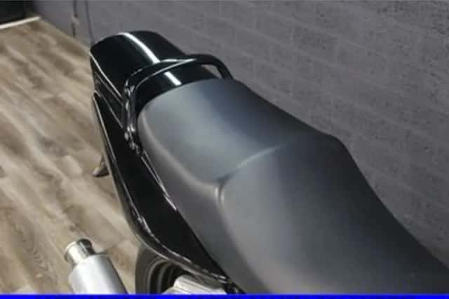 Yamaha XJR 1300 (2001) thumbnail 5