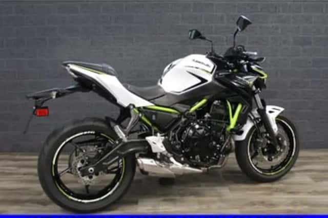 Kawasaki Z650 (2021) thumbnail 3