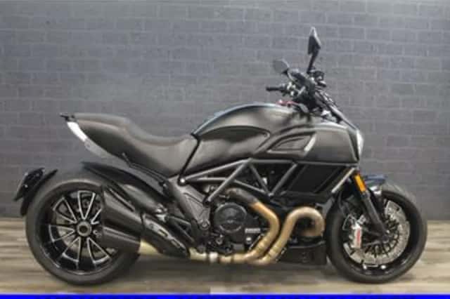 Ducati Diavel (2018) thumbnail 1