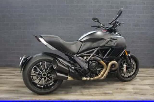 Ducati Diavel (2018) thumbnail 3