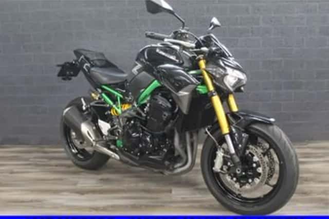 Kawasaki Z 900 se (2024) thumbnail 2