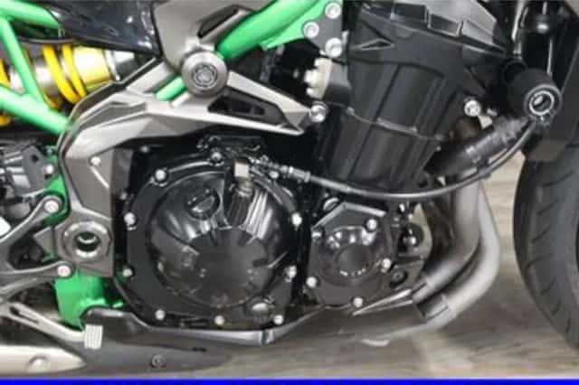 Kawasaki Z 900 se (2024) thumbnail 3