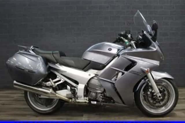 Yamaha FJR1300 (2004) thumbnail 1