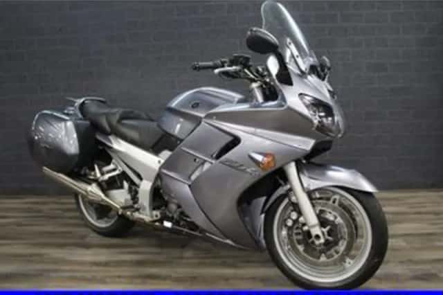 Yamaha FJR1300 (2004) thumbnail 2