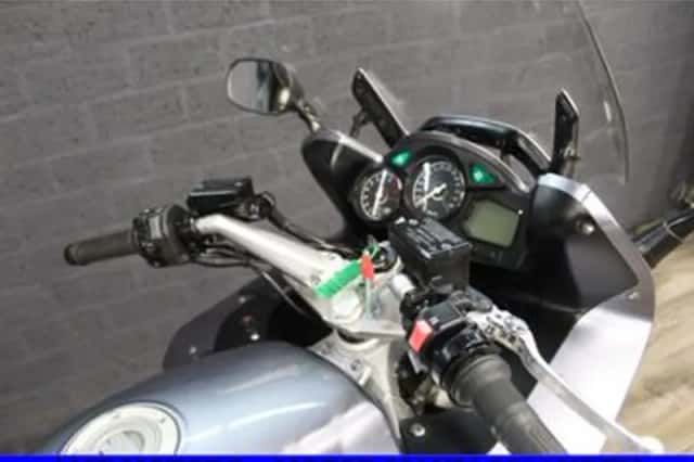 Yamaha FJR1300 (2004) thumbnail 6