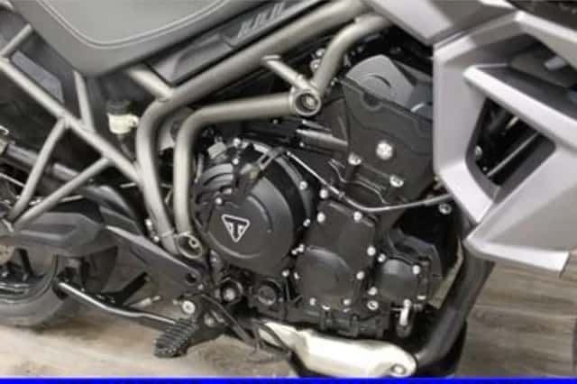 Triumph Tiger 800 XRX (2015) thumbnail 5