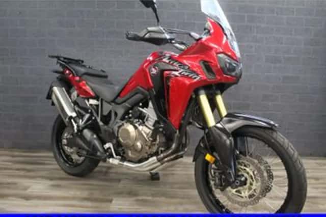 Honda CRF1000L (2017) thumbnail 2