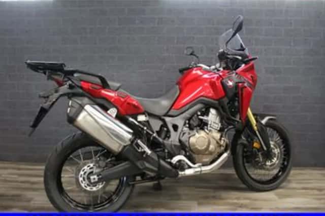 Honda CRF1000L (2017) thumbnail 3