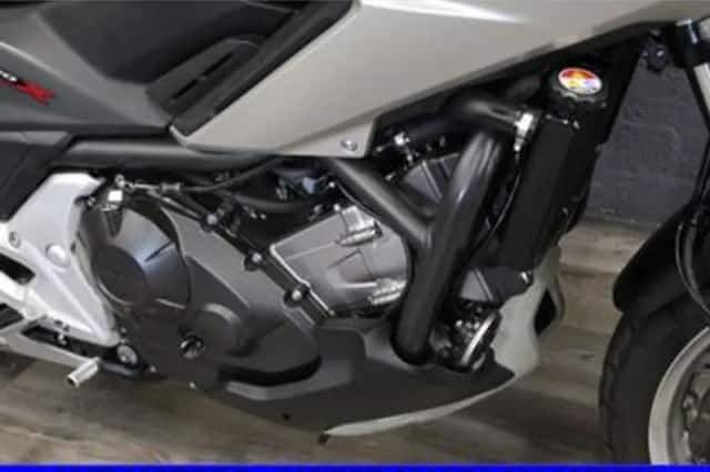 Honda NC750X (2016) thumbnail 5