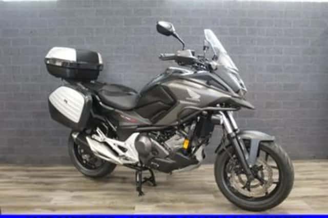 Honda NC750X (2019) thumbnail 2