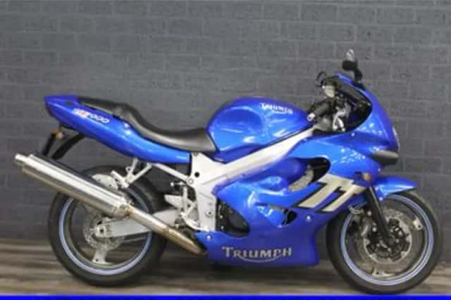 Triumph TT600 (2001) thumbnail 1