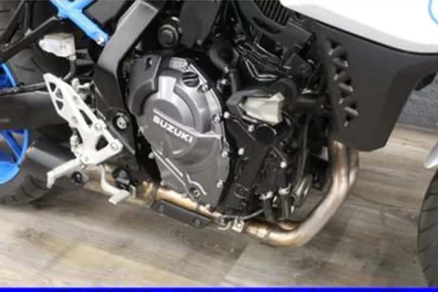 Suzuki GSX-8S (2024) thumbnail 3