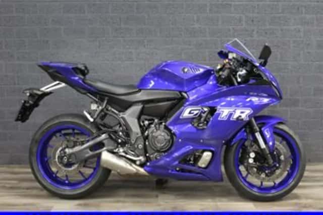 Yamaha R7 (2023) thumbnail 1