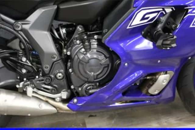 Yamaha R7 (2023) thumbnail 3