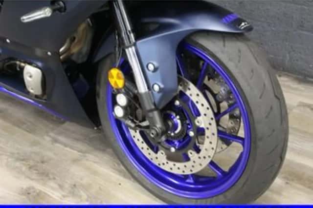 Yamaha R7 (2022) thumbnail 4