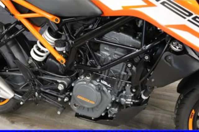 KTM 125 Duke (2021) thumbnail 5
