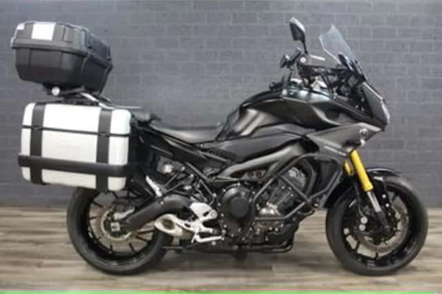 Yamaha Tracer 900 (2017) thumbnail 1
