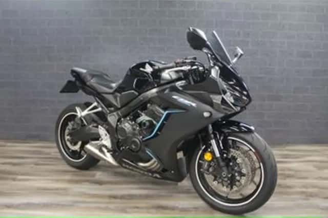 Honda CBR650R (2023) thumbnail 3