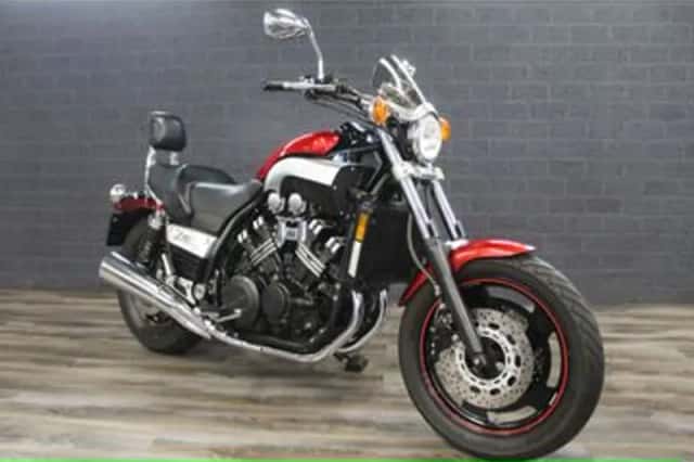 Yamaha VMX 1200 V-MAX (2003) thumbnail 3