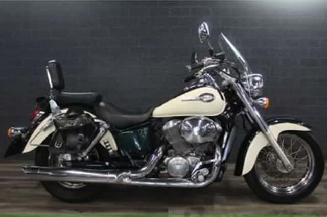 Honda VT 750C2 Shadow (1998) thumbnail 1