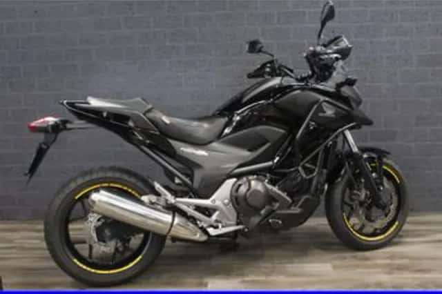 Honda NC750X (2015) thumbnail 3