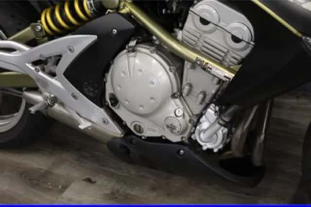 Kawasaki Er-6n (2005) thumbnail 5