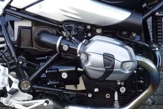 BMW R Nine T (2016) thumbnail 4