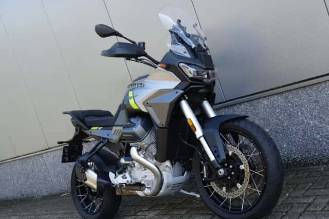 Moto Guzzi Stelvio (2025) thumbnail 2