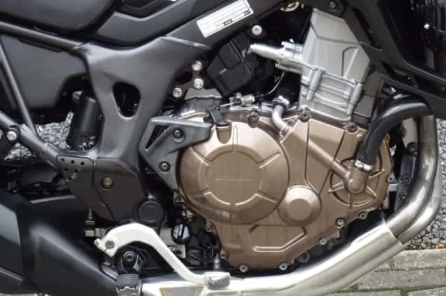 Honda Africa Twin (2016) thumbnail 4