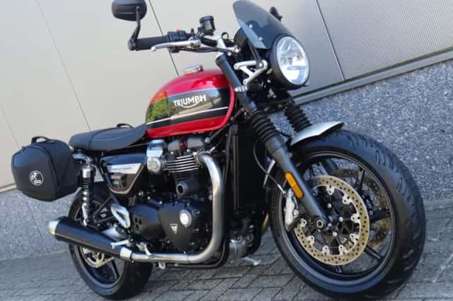 Triumph Speed Twin 1200 (2019) thumbnail 2