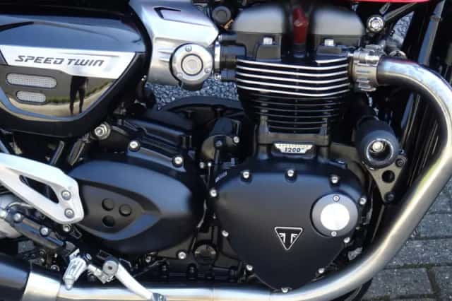 Triumph Speed Twin 1200 (2019) thumbnail 4