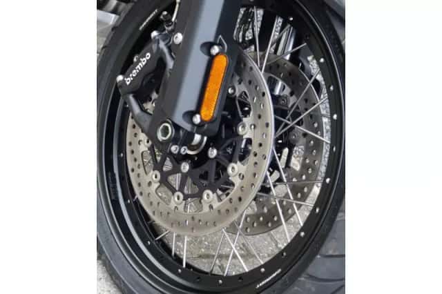 Triumph EXPLORER 1200 XCX (2017) thumbnail 5