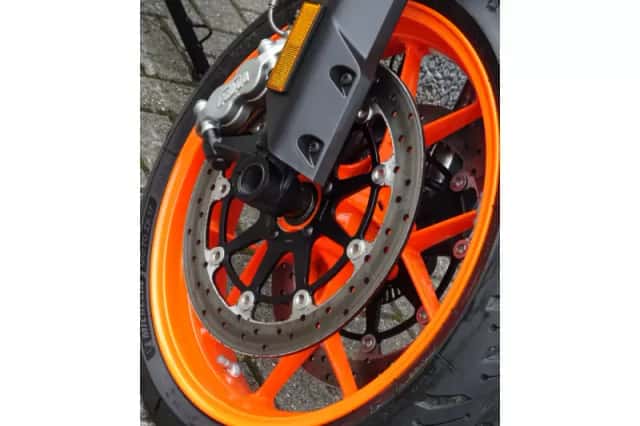KTM 890 SMT (2023) thumbnail 5