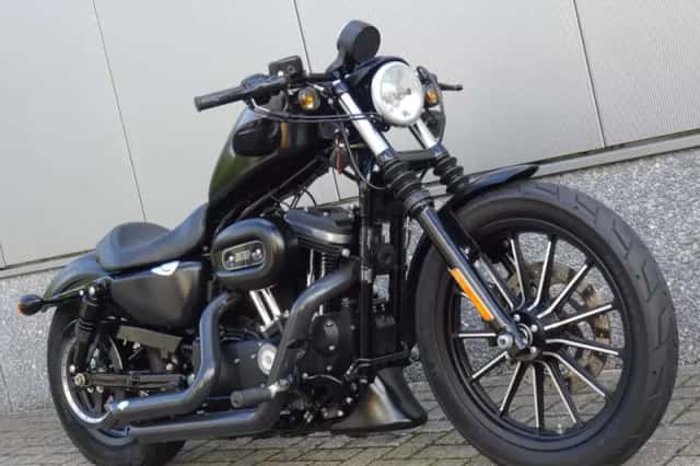 Harley-Davidson Iron 883 (2015) thumbnail 2