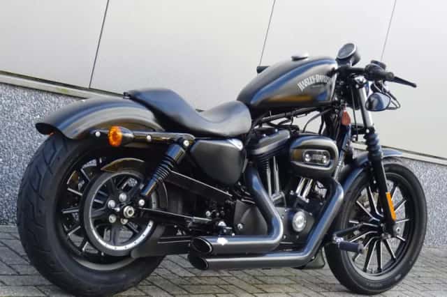 Harley-Davidson Iron 883 (2015) thumbnail 3