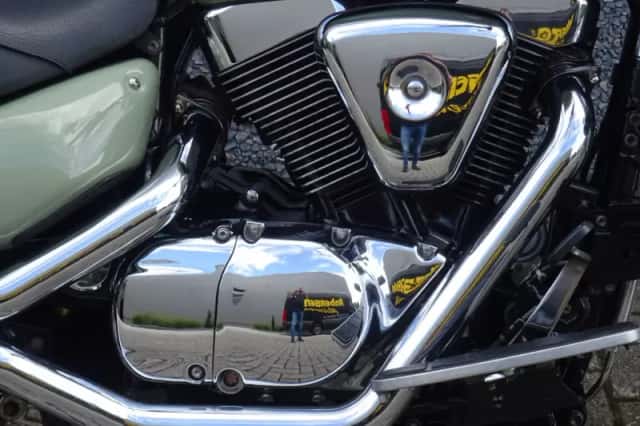 Suzuki VL 1500 Intruder (2000) thumbnail 4