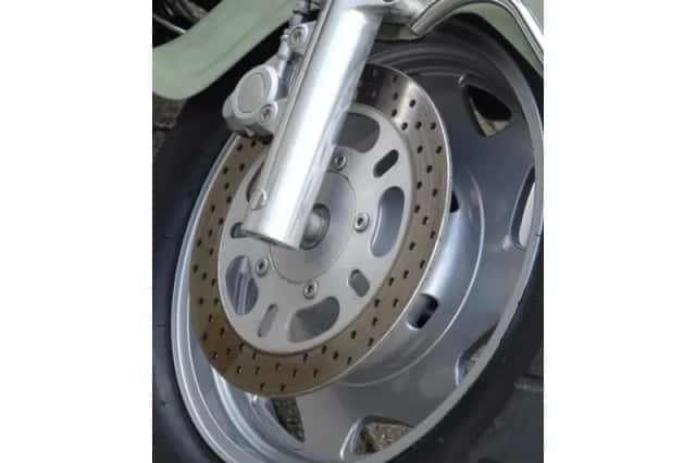 Suzuki VL 1500 Intruder (2000) thumbnail 5