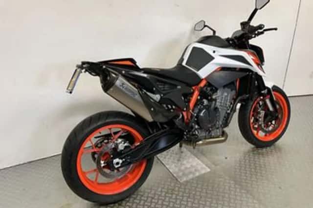 KTM 890 Duke (2020) thumbnail 3