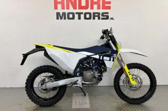 Husqvarna 701 Enduro (2024) thumbnail 1