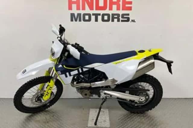 Husqvarna 701 Enduro (2024) thumbnail 4