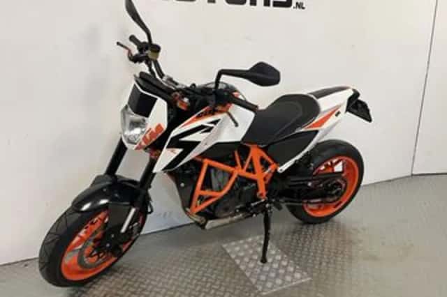 KTM 690 Duke (2015) thumbnail 6