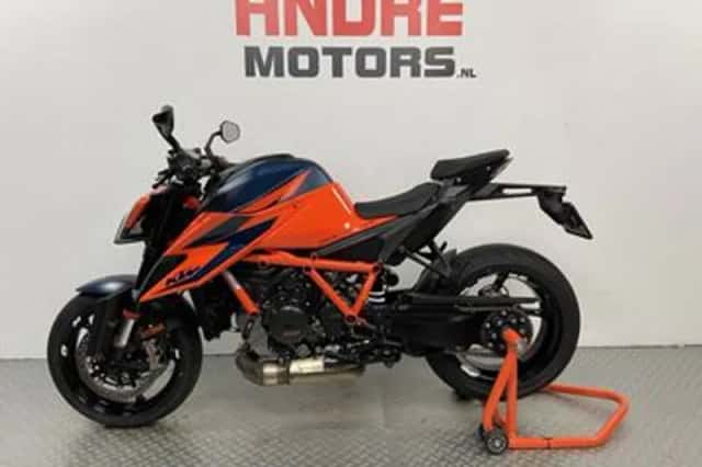 KTM 1290 Super Duke (2020) thumbnail 4