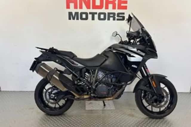 KTM 1290 Super Adventure (2019) thumbnail 1