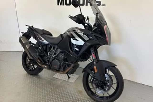 KTM 1290 Super Adventure (2019) thumbnail 2