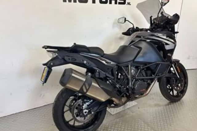 KTM 1290 Super Adventure (2019) thumbnail 3