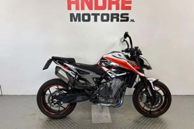 KTM 790 Duke (2019) thumbnail 1