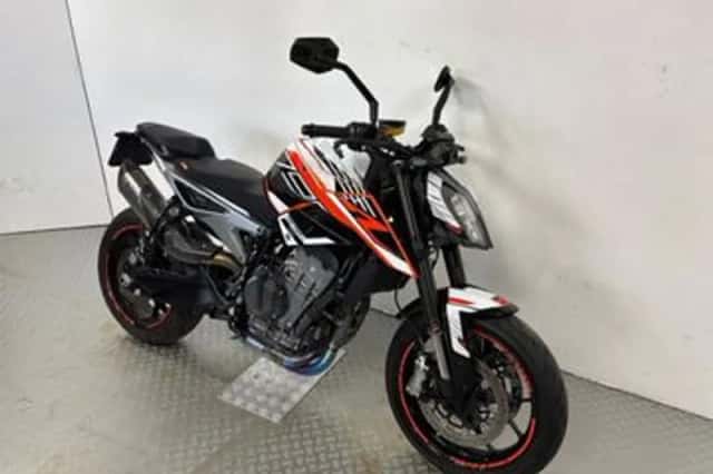 KTM 790 Duke (2019) thumbnail 2