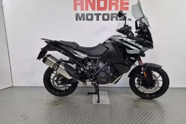 KTM 1290 Super Adventure (2020) thumbnail 1